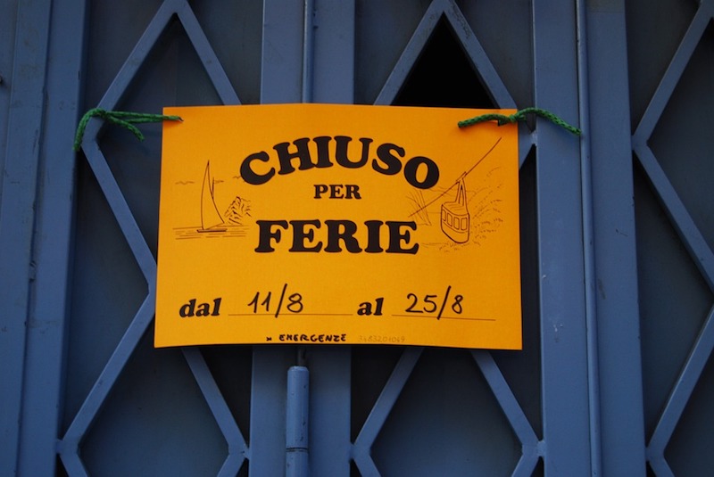 Chioso per ferie (chiuso per ferie)